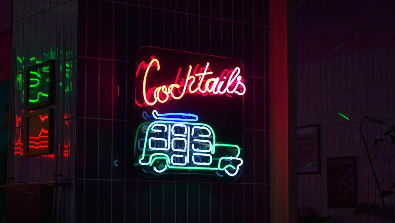 Why Your Bar Needs a Personalized Neon Sign